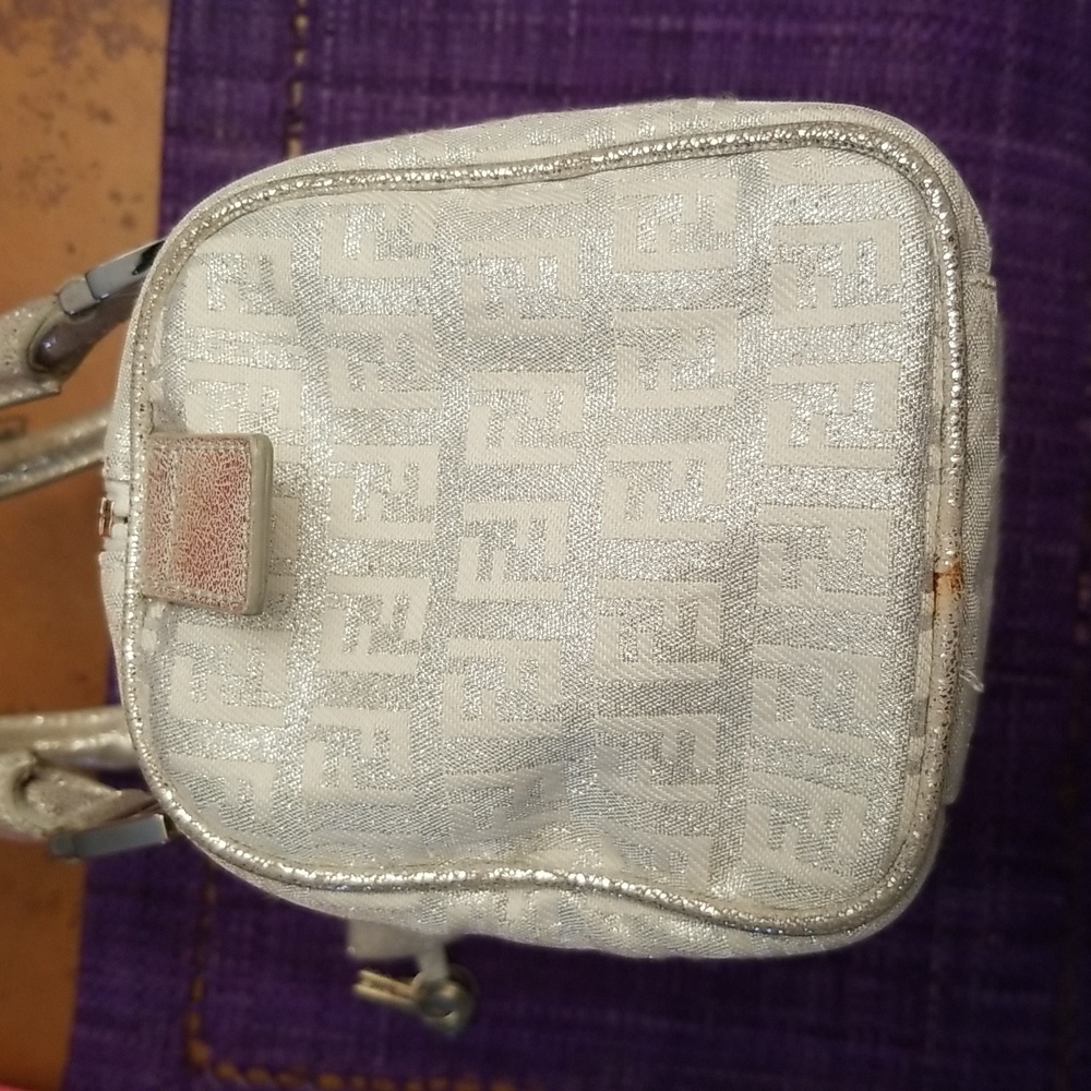 FENDI Nano - Picture 6 of 8
